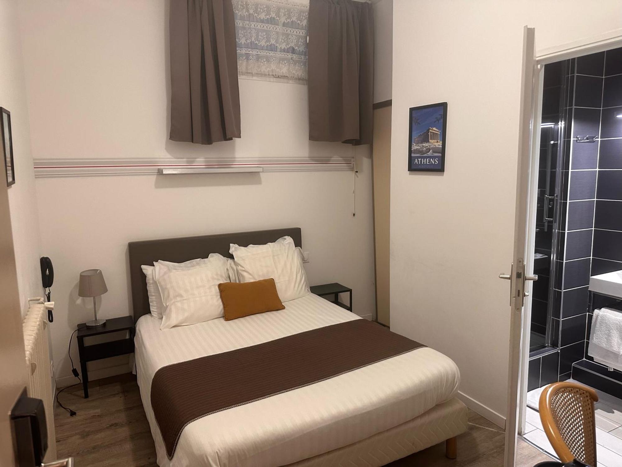 Hotel Berthelot Tours Bagian luar foto