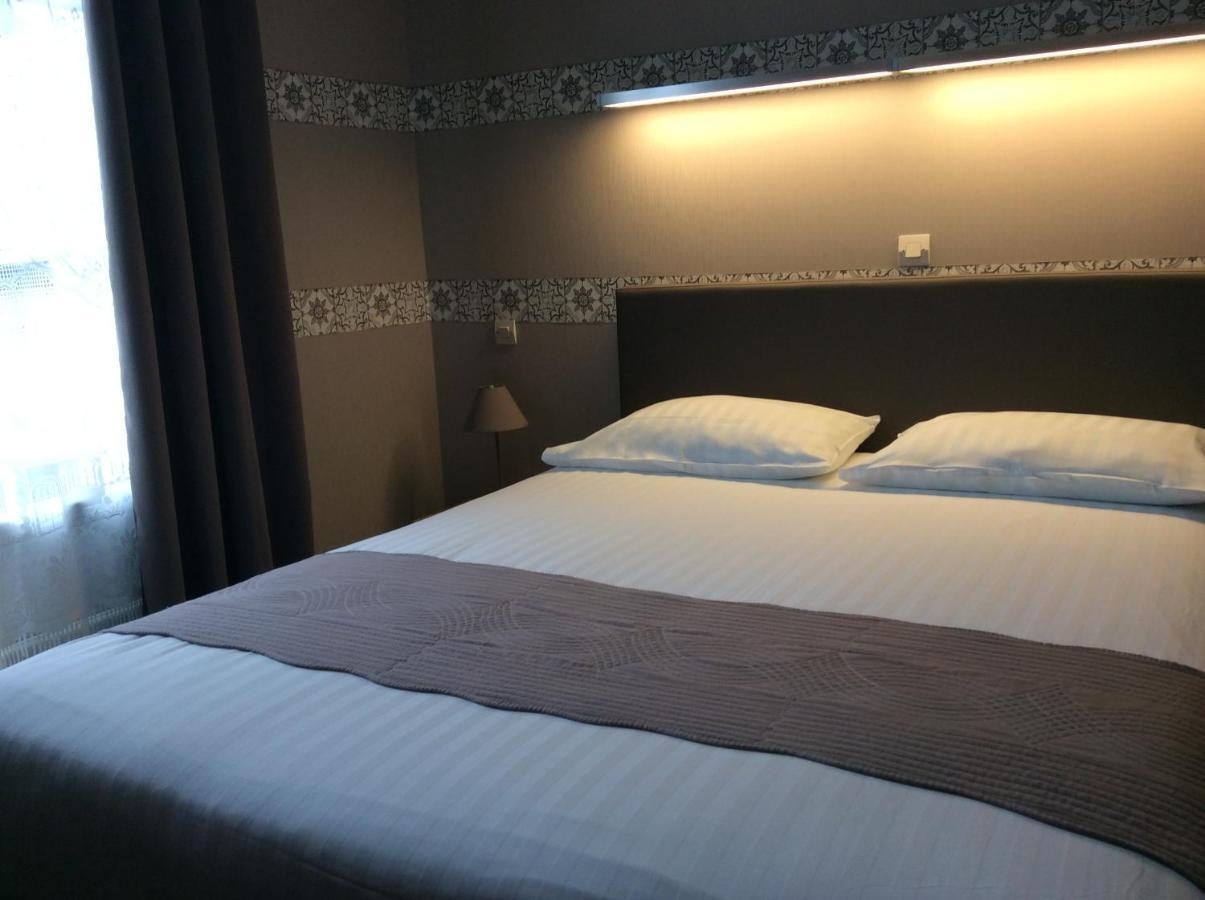 Hotel Berthelot Tours Bagian luar foto